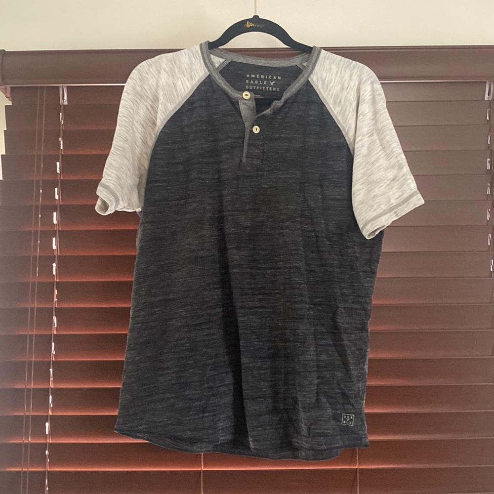 American Eagle mens shirt